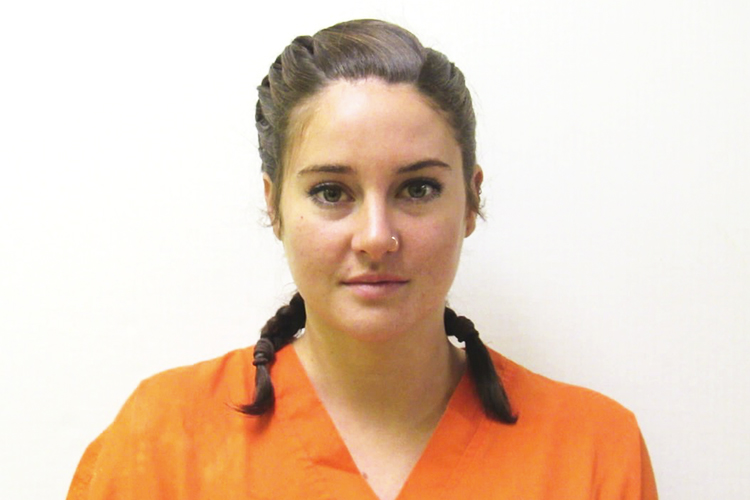 A atriz Shailene Woodley detida durante protesto nos EUA