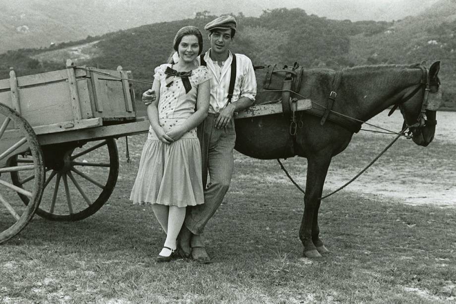 Sandra Barsotti e Paulo Gracindo Júnior na novela "O Casarão"