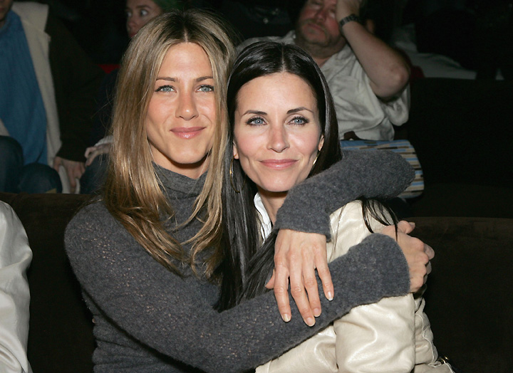 Jennifer Aniston e Courteney Cox (Photo by Alberto E. Rodriguez)