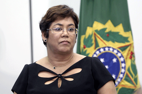 Ex-ministra de Dilma atua como vendedora de cosméticos