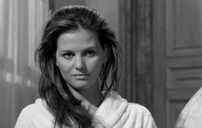 O estilo inesquecível de Claudia Cardinale, musa da beleza mediterrânea