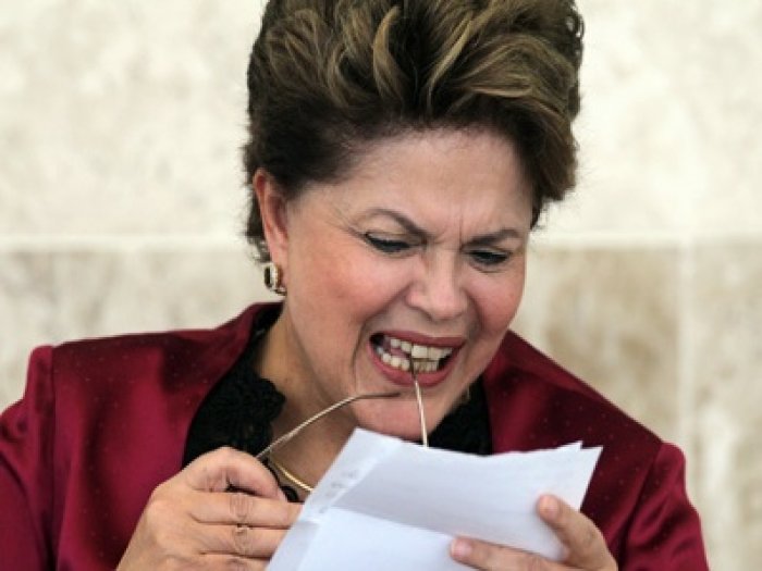 dilma-lendo