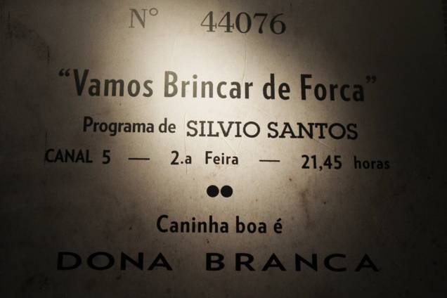 Anúncio do programa ´Vamos Brincar de Forca´, que foi exibido pela extinta TV Paulista em 1961 e apresentado pelo empresário e apresentador Silvio Santos - 06/12/2016 Anúncio do programa ´Vamos Brincar de Forca´, que foi exibido pela extinta TV Paulista em 1961 e apresentado pelo empresário e apresentador Silvio Santos - 06/12/2016