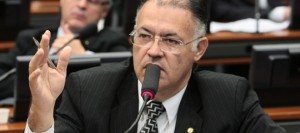 Pastor Eurico será o relator da PEC