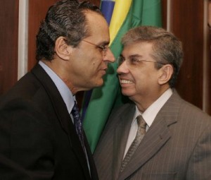 Longe do governo do estado