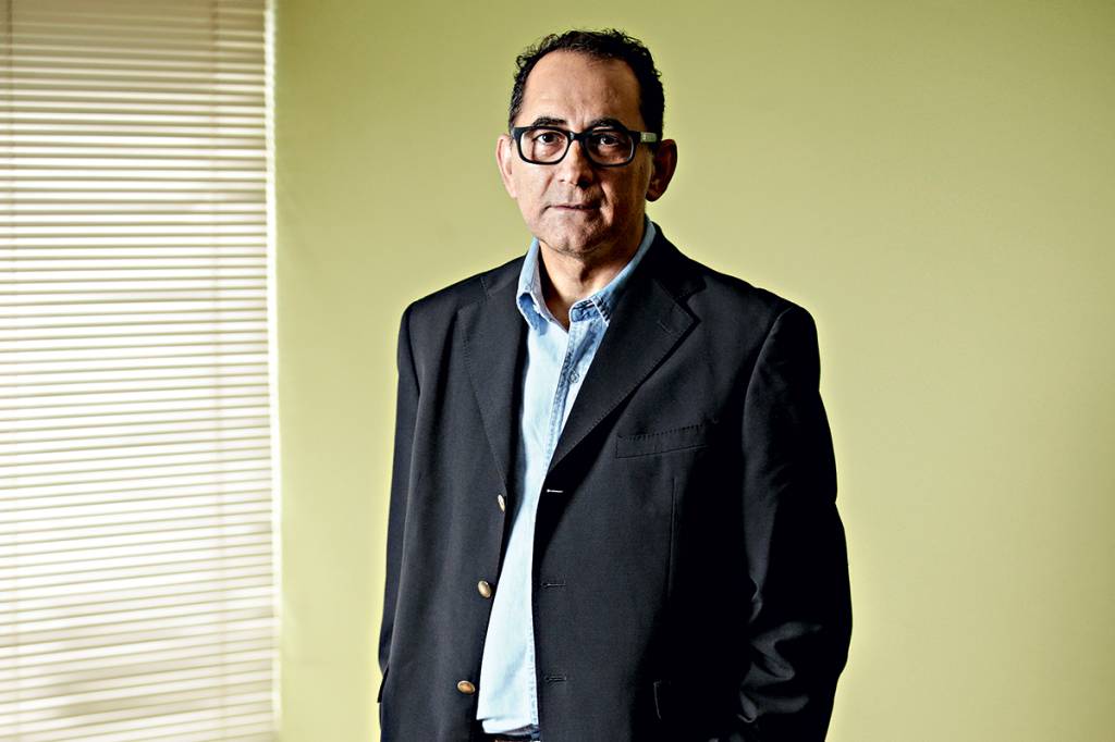 Do mensalão ao lobby: João Paulo Cunha tentou intermediar contrato com Exército e Defesa