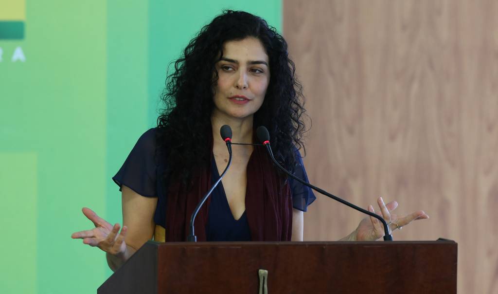 Começou a votação na enquete: Jandira Feghali, Jean Wyllys, José de Abreu, Letícia Sabatella, Marco Aurélio Mello e Pedro Paulo Teixeira lutam pelo troféu de abril