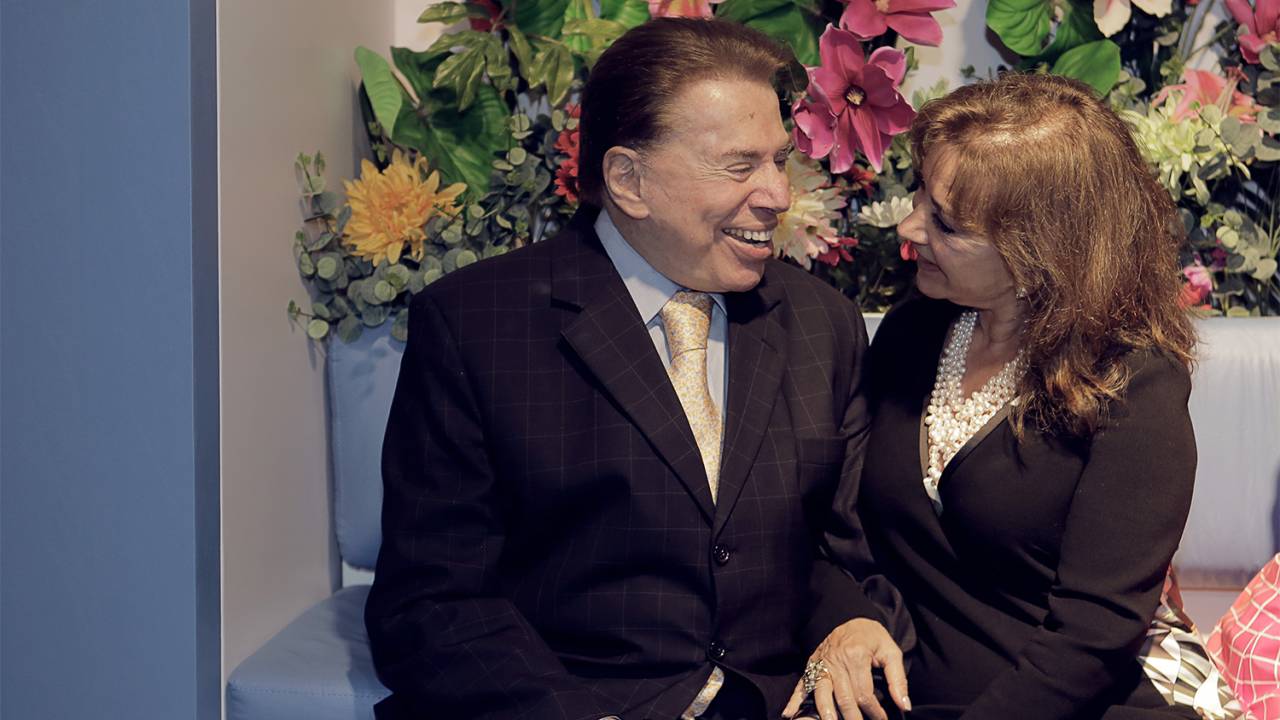 Silvio Santos e Iris Abravanel na sala dedicada ao programa Namoro na TV - 12/12/2016