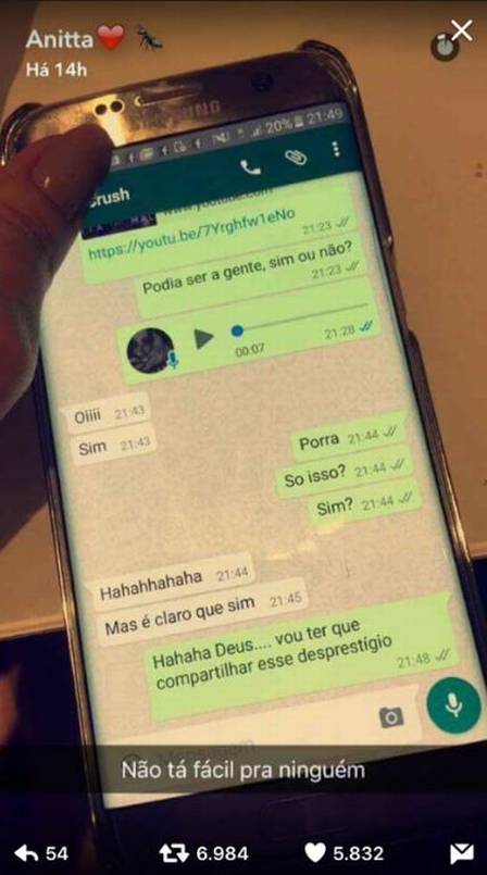 anitta-fora-crush anitta-fora-crush