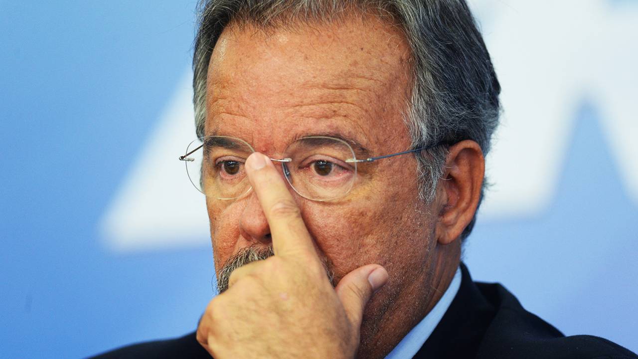 O Ministro da Defesa, Raul Jungmann, concede entrevista coletiva no Palácio do Planalto, em Brasília (DF), após reunião com ministros para discutir o Plano Nacional de Segurança - 05/01/2017