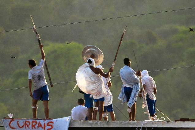 Quinto dia de rebelião na Penitenciária Estadual de Alcaçuz, na cidade de Nísia Floresta (RN) - 18/01/2017 Quinto dia de rebelião na Penitenciária Estadual de Alcaçuz, na cidade de Nísia Floresta (RN) - 18/01/2017
