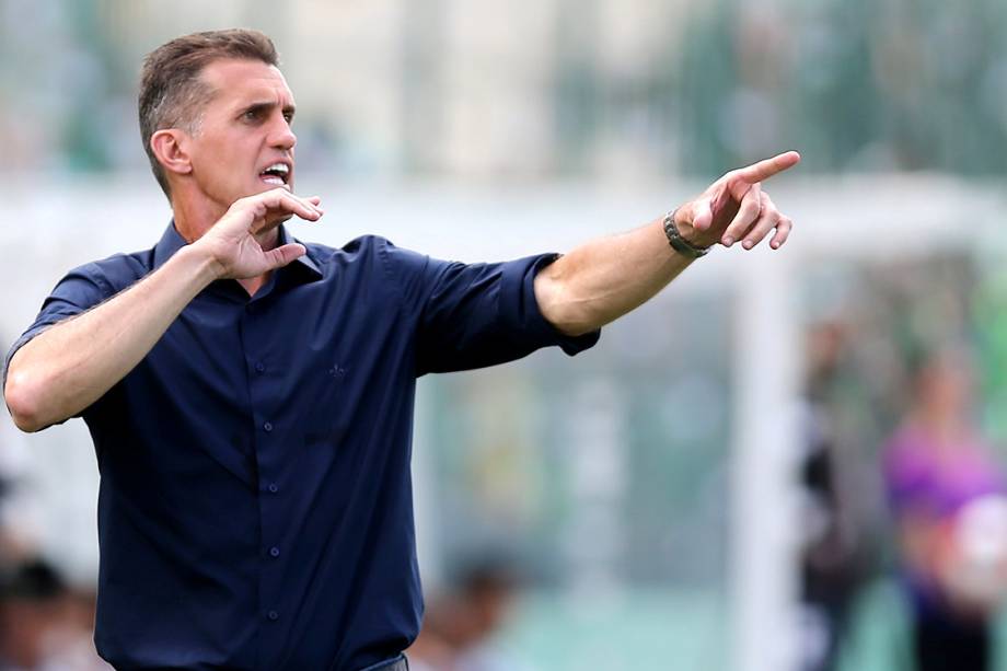 O técnico da Chapecoense, Vagner Mancini, durante amistoso contra o Palmeiras, na Arena Condá em Chapecó