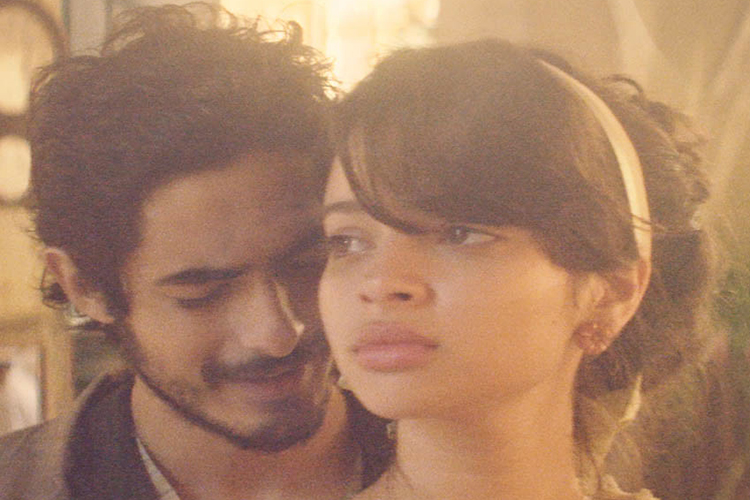 A atriz Gabriella Mustafá Halim (Bruno Anacleto) e Zana (Gabriella Mustafá), em cena da minissérie 'Dois Irmãos', da TV Globo