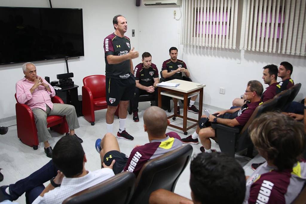 São Paulo inicia ‘Era Ceni’ com jejum incômodo e aposta em jovens