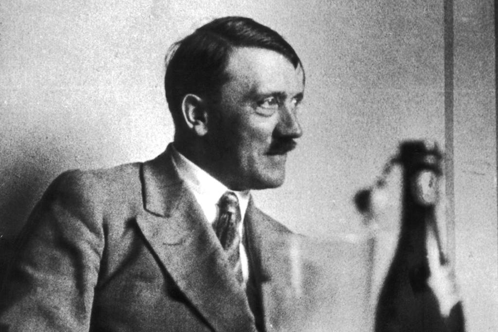 Hitler tinha micropênis? Documentário revela condição genética do ditador