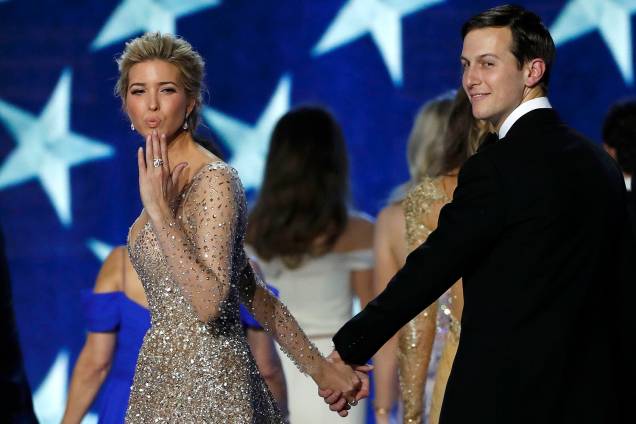 Jared Kushner e sua esposa Ivanka Trump durante Baile da Liberdade, em Washington Jared Kushner e sua esposa Ivanka Trump durante Baile da Liberdade, em Washington