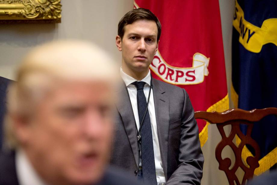 O presidente dos Estados Unidos, Donald Trump e Jared Kushner durante uma cerimônia na Casa Branca, em Washington