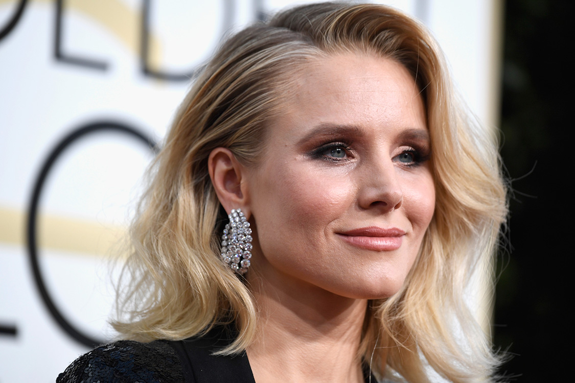 Kristen Bell diz que chora toda semana por pressão em casamento e filhas