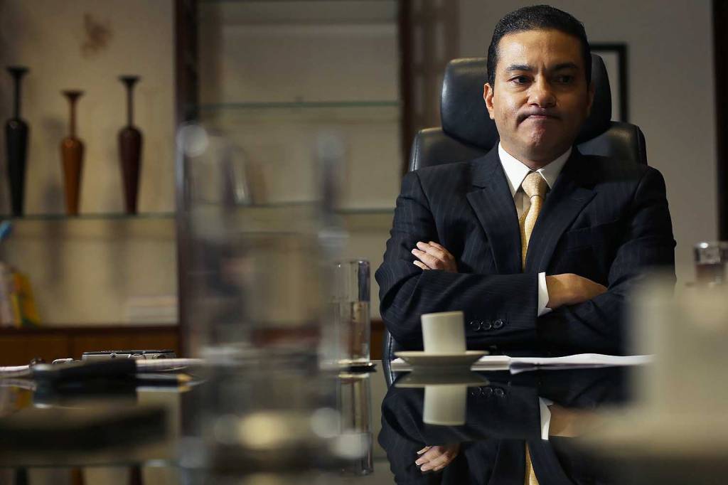 Centrão está disposto a entregar a cabeça de Marcos Pereira