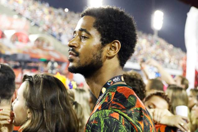 O ator Alfie Enoch acompanha os desfiles das escolas de samba na Marquês de Sapucaí - 27/02/2017 O ator Alfie Enoch acompanha os desfiles das escolas de samba na Marquês de Sapucaí - 27/02/2017