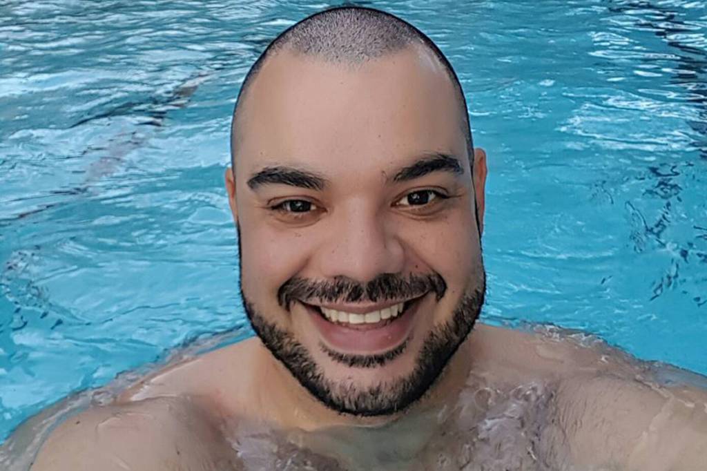 Após briga, mulher atropela namorado e é presa em SP