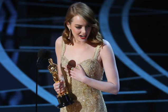 Emma Stone recebe o prêmio de Melhor Atriz pelo filme 'La La Land: Cantando Estações' - 27/02/2017 Emma Stone recebe o prêmio de Melhor Atriz pelo filme 'La La Land: Cantando Estações' - 27/02/2017