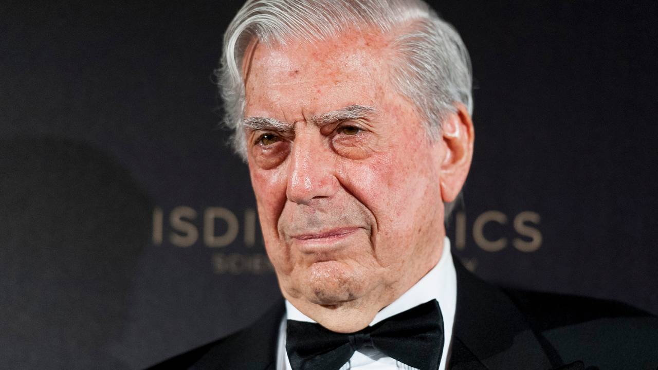 O escritor peruano Mario Vargas Llosa