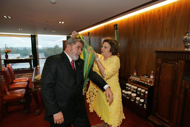 Lula ao lado de Marisa Letícia, em foto tirada em 2009 Lula ao lado de Marisa Letícia, em foto tirada em 2009