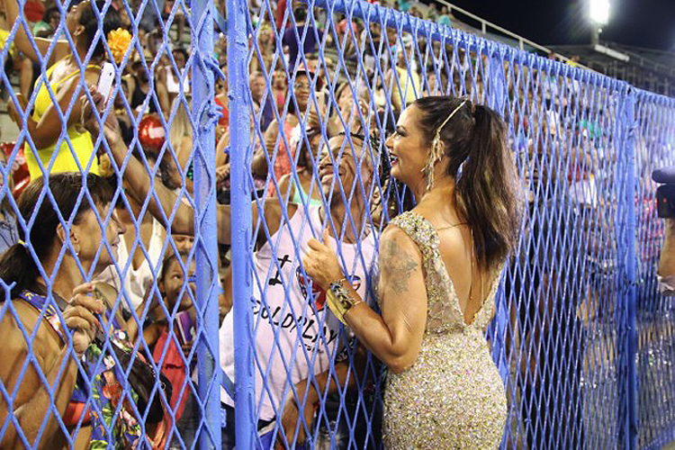 Luiza Brunet em ensaio da Imperatriz - 18/02/2017