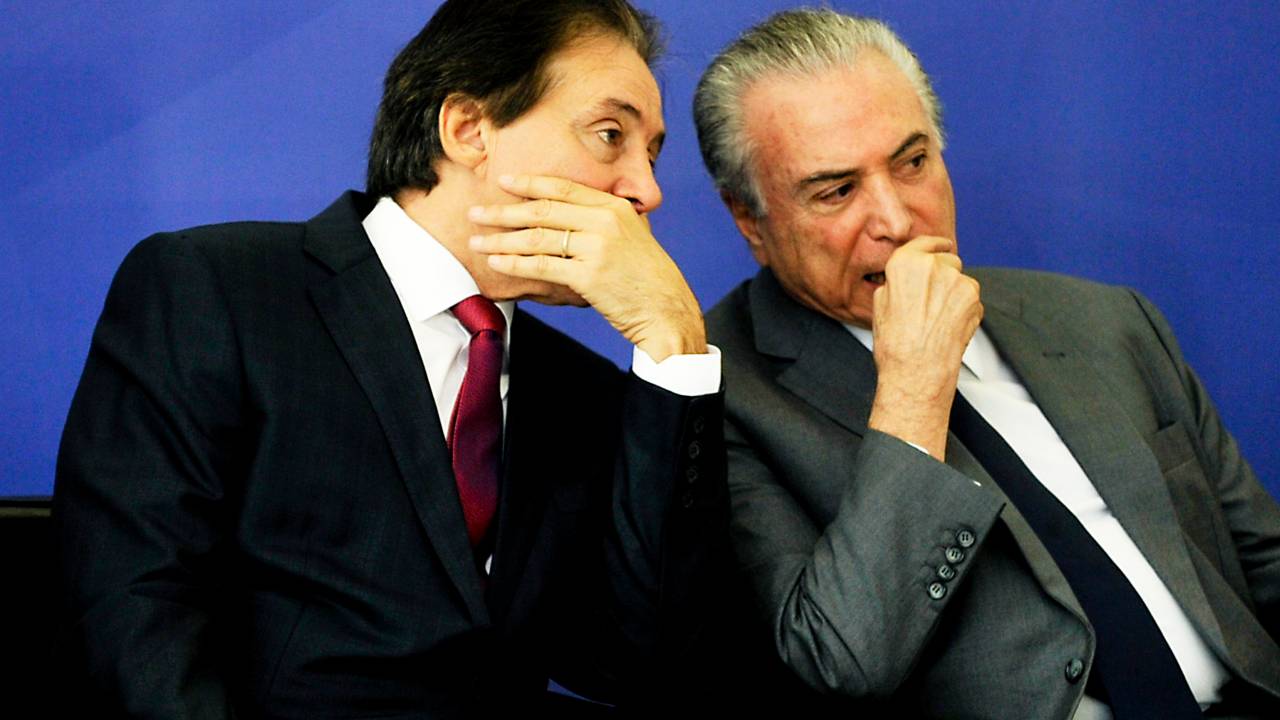 Michel Temer e Eunício Oliveira na cerimônia de sanção da reforma do ensino médio - 16/02/2017