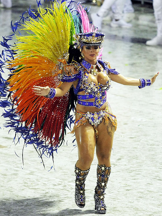 Desfile da escola de samba Paraíso do Tuiuti, no Sambódromo da Marquês de Sapucaí, no Rio de Janeiro (RJ) - 26/02/2017 Desfile da escola de samba Paraíso do Tuiuti, no Sambódromo da Marquês de Sapucaí, no Rio de Janeiro (RJ) - 26/02/2017