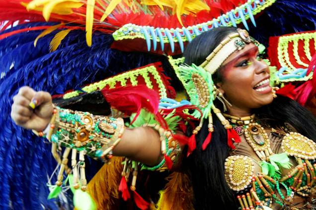 A rainha de bateria da Beija-Flor de Nilópolis, Raíssa de Oliveira, durante a primeira noite de desfiles na Marquês de Sapucaí - 27/02/2017 A rainha de bateria da Beija-Flor de Nilópolis, Raíssa de Oliveira, durante a primeira noite de desfiles na Marquês de Sapucaí - 27/02/2017