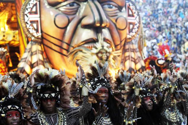 Desfile da escola de samba Beija-Flor de Nilópolis no Sambódromo da Marquês de Sapucaí, no Rio de Janeiro (RJ) - 27/02/2017 Desfile da escola de samba Beija-Flor de Nilópolis no Sambódromo da Marquês de Sapucaí, no Rio de Janeiro (RJ) - 27/02/2017