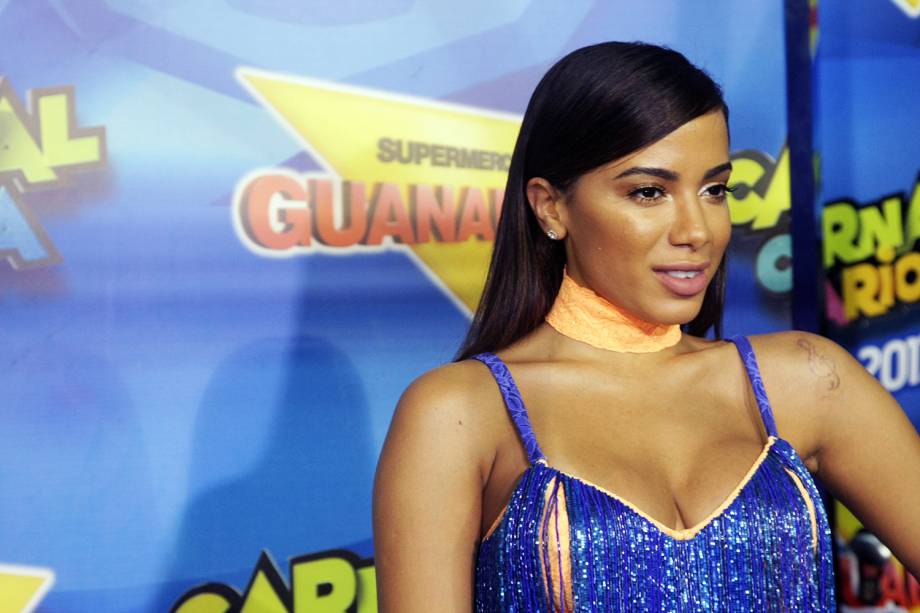 A cantora Anitta posa para fotos no Camarote Guanabara - 27/02/2017 A cantora Anitta posa para fotos no Camarote Guanabara - 27/02/2017