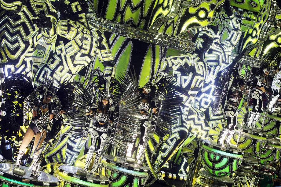 A escola de samba Acadêmicos do Grande Rio busca o título inédito no Grupo Especial do Carnaval do Rio de Janeiro (RJ) - 26/02/2017
