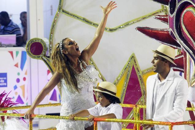 A cantora Ivete Sangalo é a homenageada no desfile da Acadêmicos do Grande Rio, na Marquês de Sapucaí - 26/02/2017 A cantora Ivete Sangalo é a homenageada no desfile da Acadêmicos do Grande Rio, na Marquês de Sapucaí - 26/02/2017