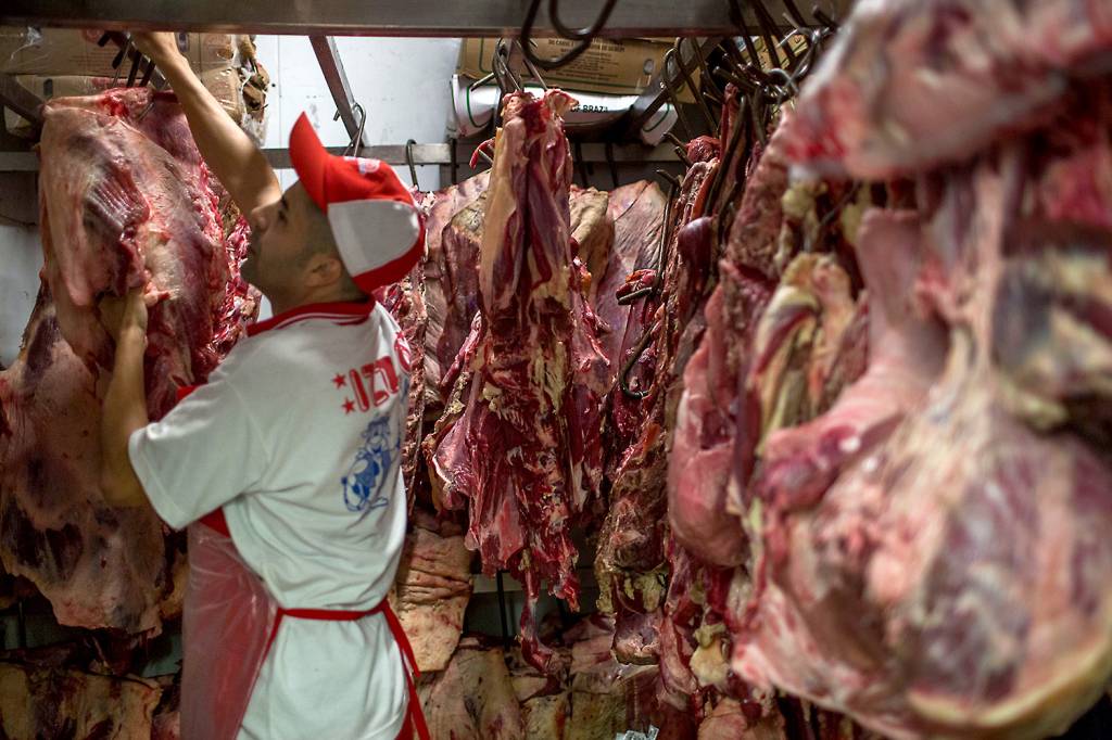 Carne Fraca: governo centralizará fiscalização de frigoríficos
