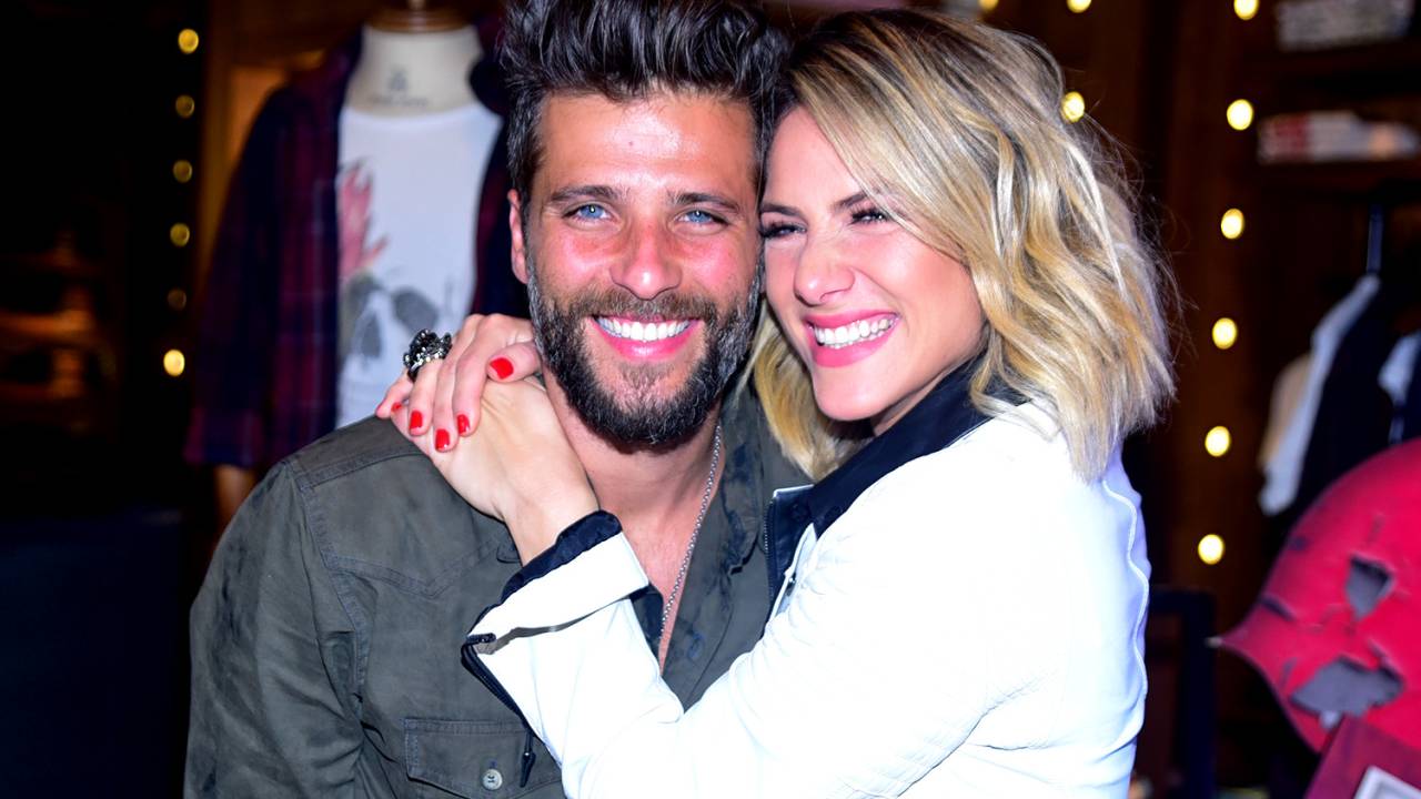 Bruno Gagliasso e Giovanna Ewbank em lançamento da John & John em São Paulo - 13/07/2016