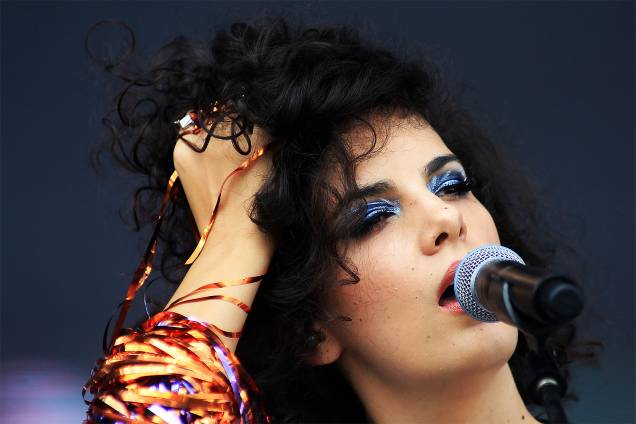 A cantora Céu abre o palco principal no segundo dia do Festival Lollapalooza 2017 no autódromo de Interlagos, em São Paulo A cantora Céu abre o palco principal no segundo dia do Festival Lollapalooza 2017 no autódromo de Interlagos, em São Paulo