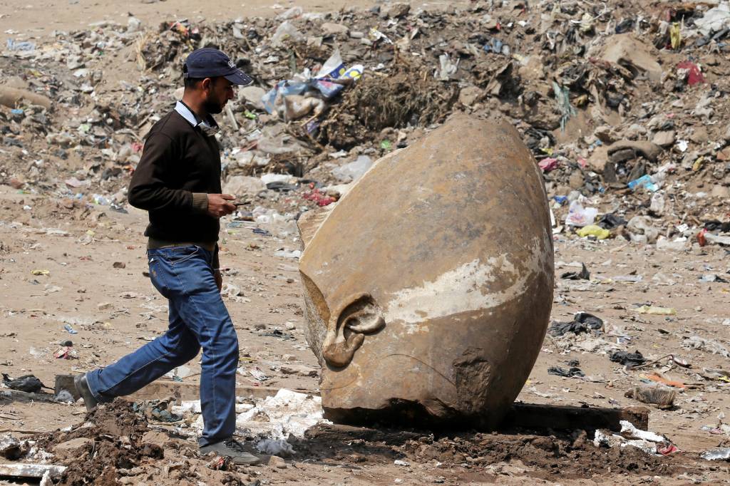Arqueólogos encontram estátua de Ramsés II e Seti II no Cairo