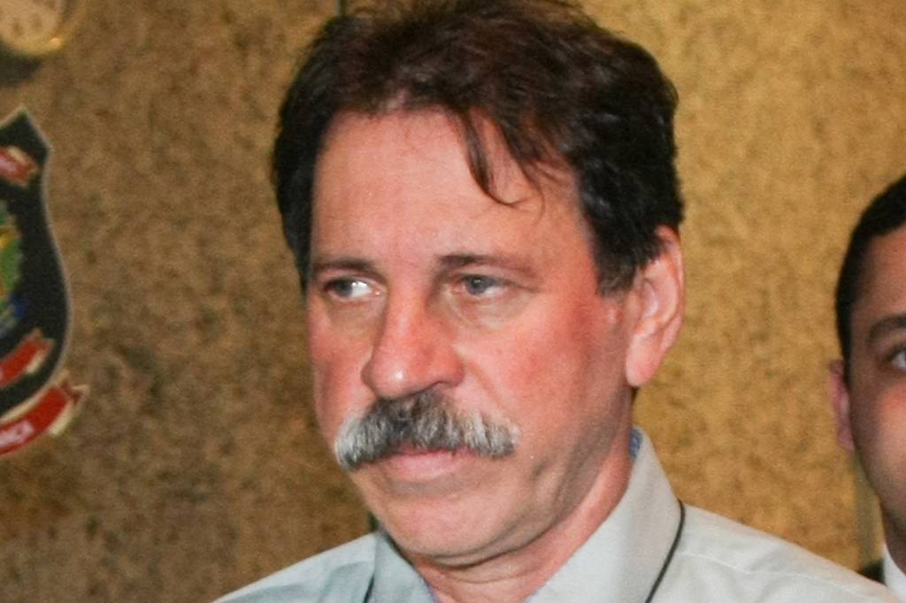 Delúbio Soares se apresenta à PF e vai cumprir pena na Papuda