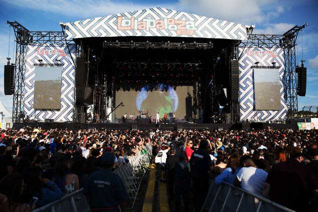 Duran Duran se apresenta na sexta edição do festival Lollapalooza, no Autódromo de Interlagos, em São Paulo Duran Duran se apresenta na sexta edição do festival Lollapalooza, no Autódromo de Interlagos, em São Paulo