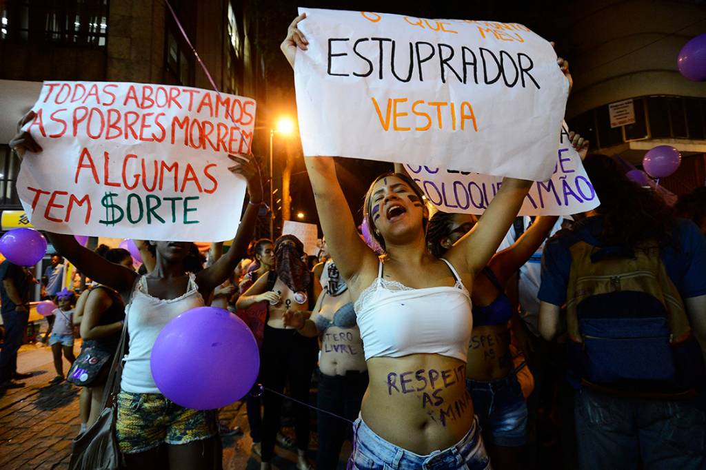 Comissão da Câmara analisa emenda que pode rever abortos legais