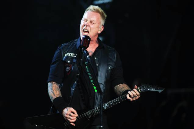 O vocalista do Metallica, James Hetfild no palco principal durante o show mais esperado do primeiro dia da 6ª edição do Lollapalooza O vocalista do Metallica, James Hetfild no palco principal durante o show mais esperado do primeiro dia da 6ª edição do Lollapalooza
