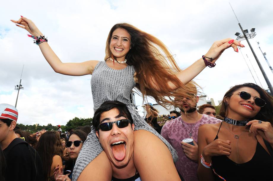 Público no segundo dia do Festival Lollapalooza 2017 no autódromo de Interlagos, em São Paulo