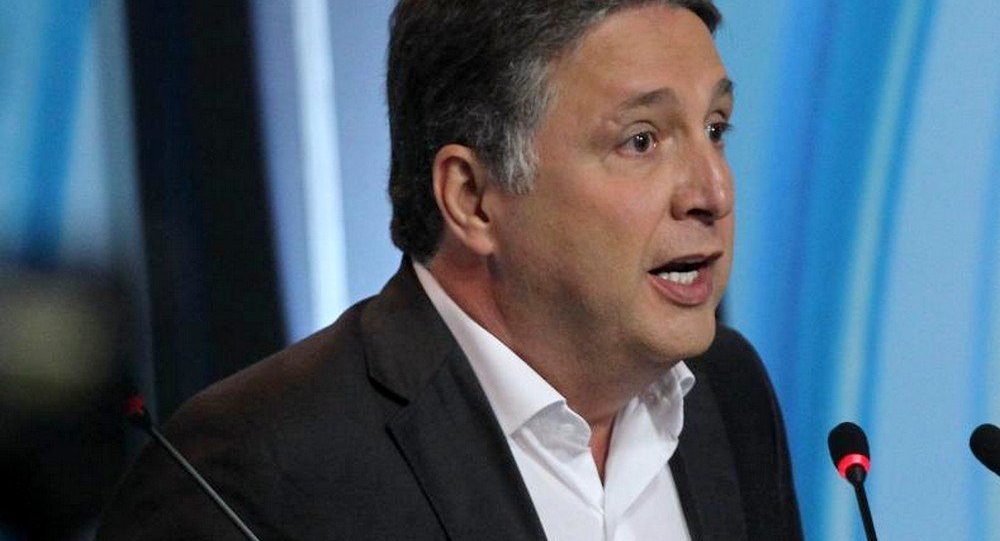 Garotinho anuncia que é candidato ao governo do Rio