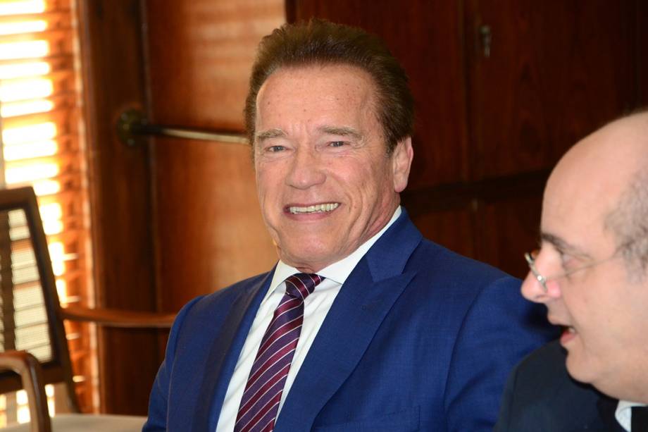 Arnold Schwarzenegger e João Doria se encontram no gabinete do prefeito de São Paulo