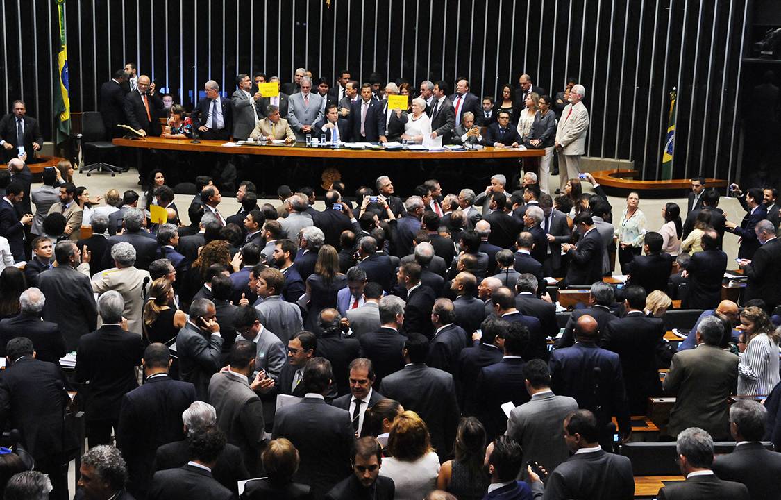 Câmara vota reforma trabalhista