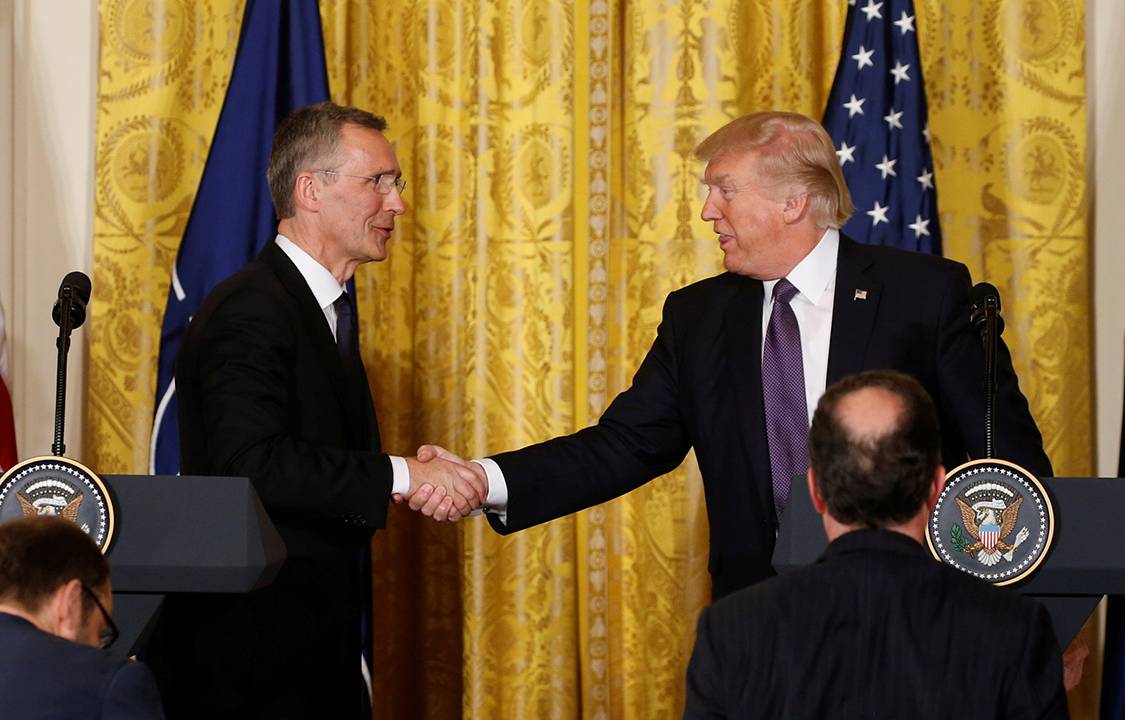 Presidente dos Estados Unidos, Donald Trump, e Secretário Geral da OTAN, Jens Stoltenberg, durante coletiva de imprensa na Casa Branca, em Washington