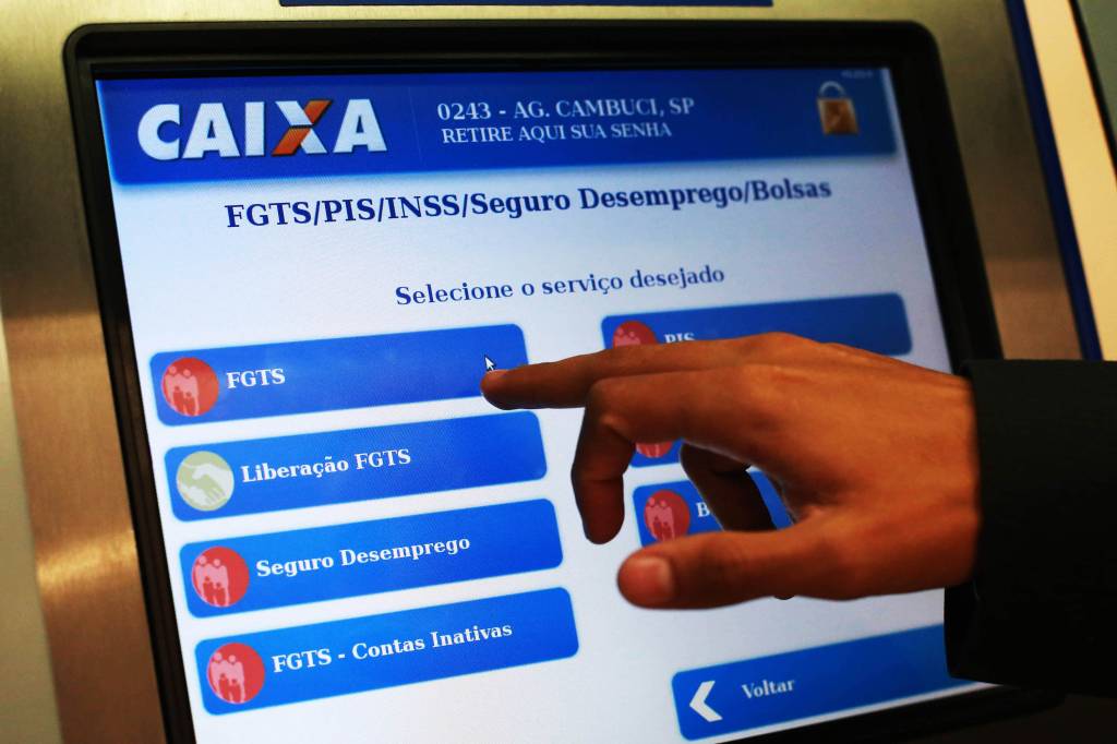 Regra que liberava FGTS a demitidos que aderiram ao saque-aniversário perde validade